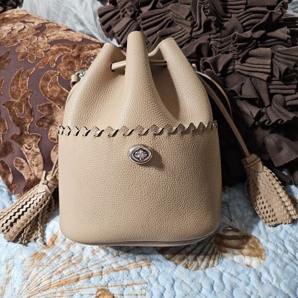 Coach Lora Bucket Shoulder Bag Purse - Picture 1 of 6